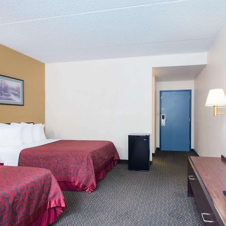 Days Inn By Wyndham Chambersburg Luaran gambar