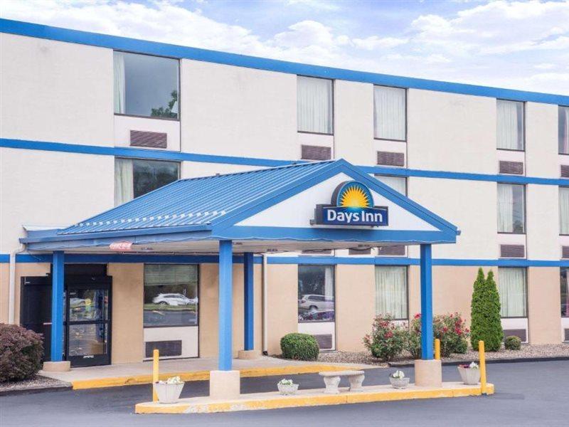 Days Inn By Wyndham Chambersburg Luaran gambar