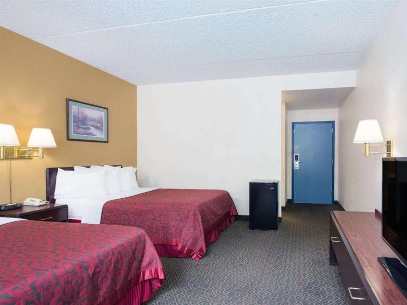 Days Inn By Wyndham Chambersburg Luaran gambar