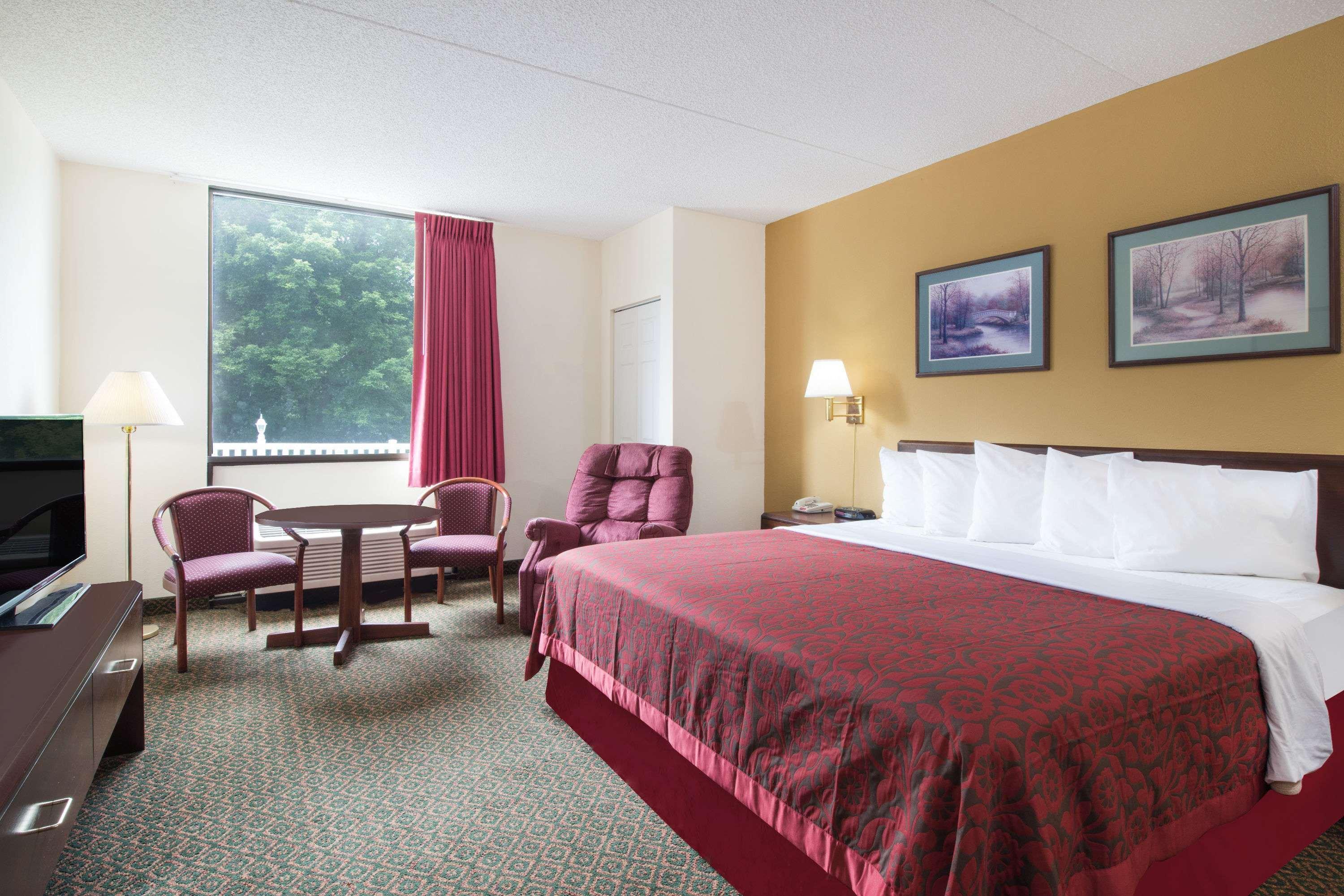 Days Inn By Wyndham Chambersburg Luaran gambar
