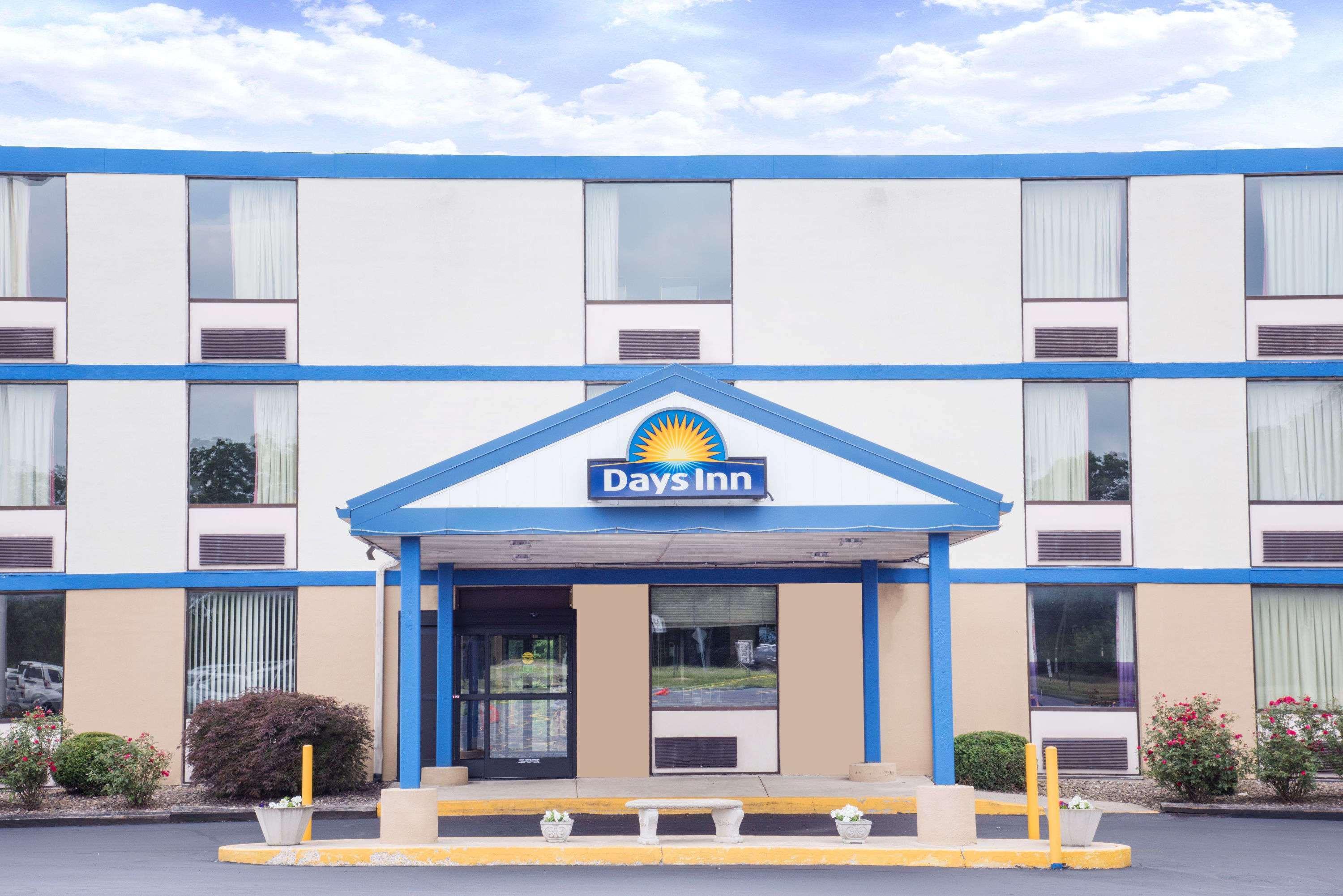 Days Inn By Wyndham Chambersburg Luaran gambar