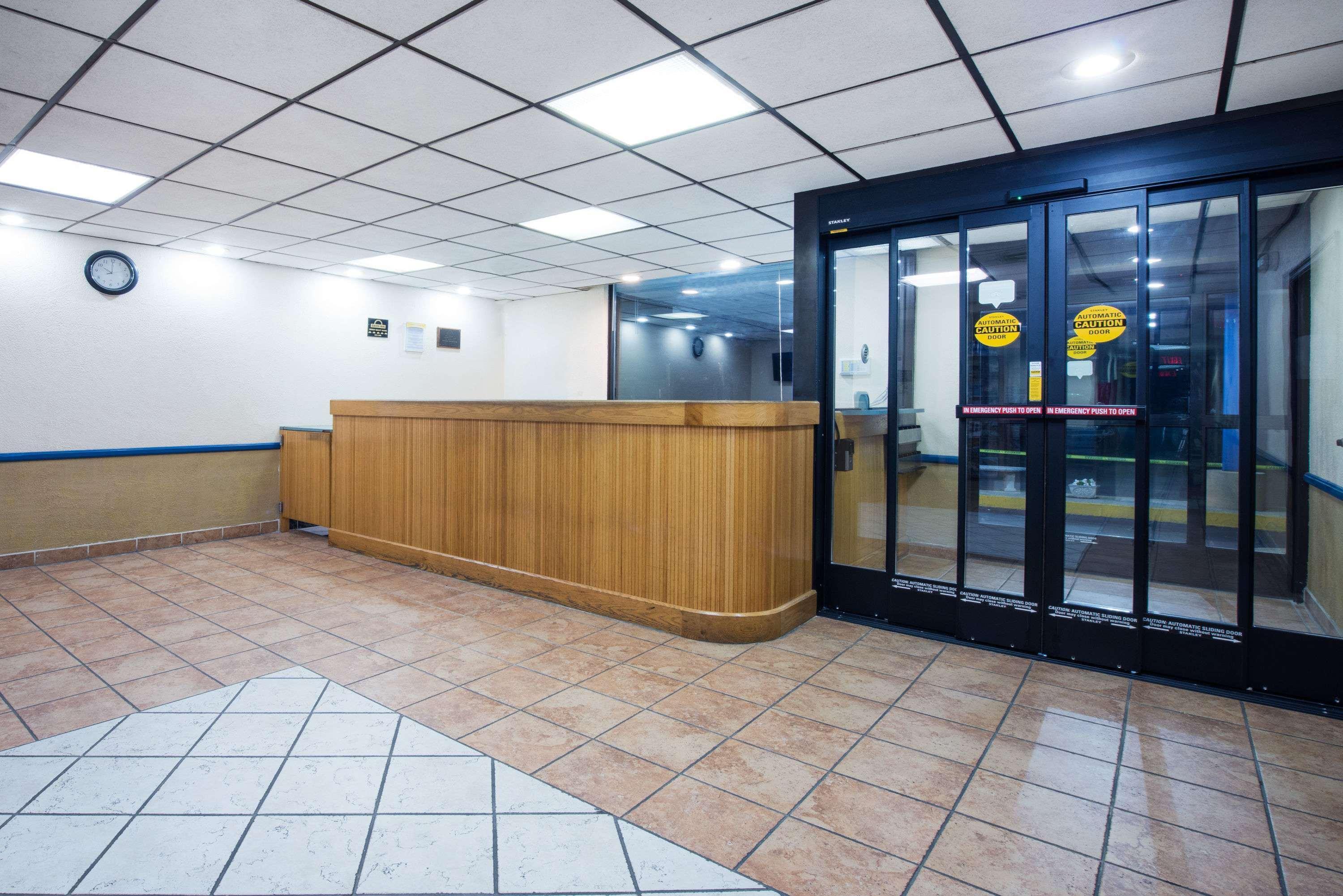 Days Inn By Wyndham Chambersburg Luaran gambar
